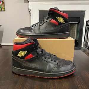 Size 11 - Jordan 1 Retro Mid Last Shot 2018 554724-076